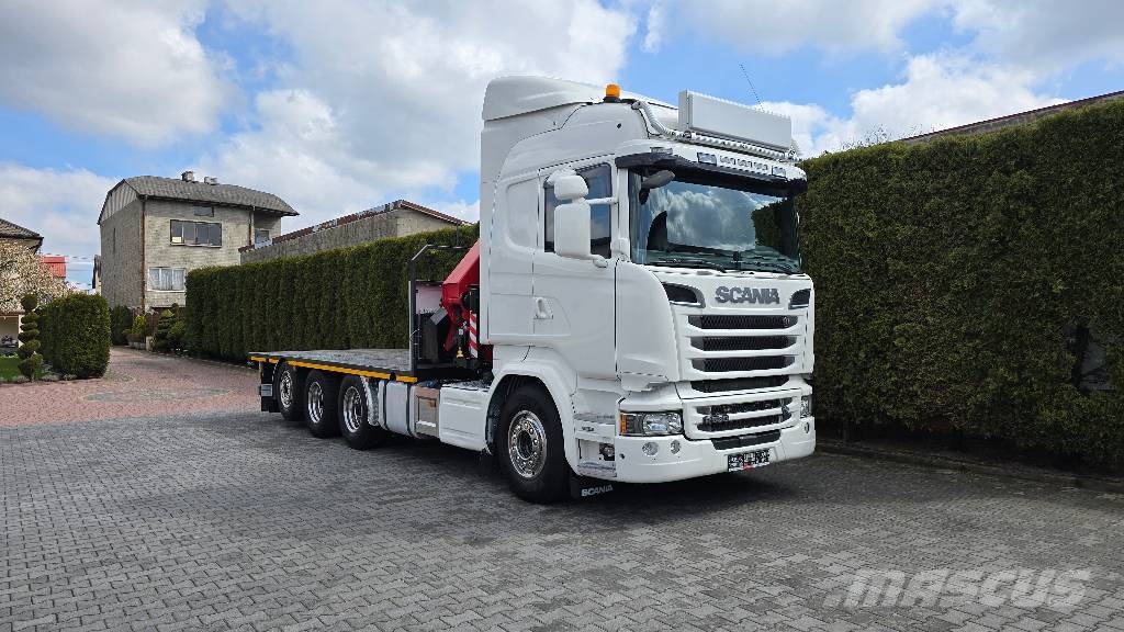 Scania R580 V8 8x4 HMF3220K7 Camion plateau ridelle avec grue