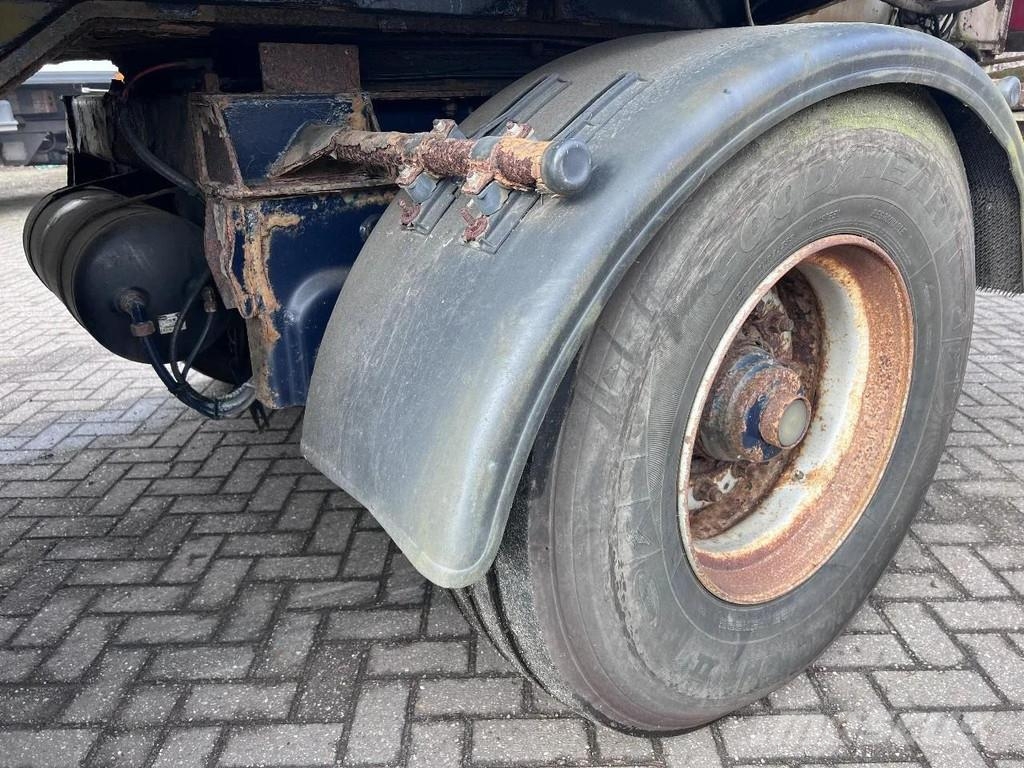 ATM 2 AXLE + HIAB 300-4 Semirremolques de plataformas planas/laterales abatibles