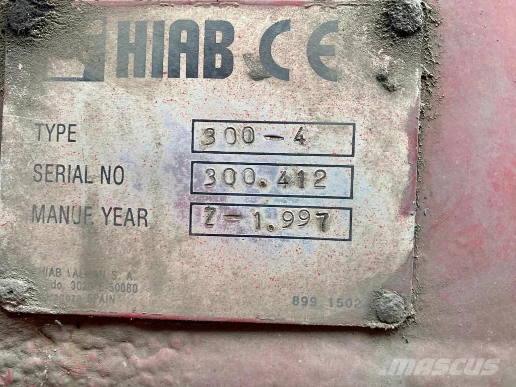 ATM 2 AXLE + HIAB 300-4 Semirremolques de plataformas planas/laterales abatibles