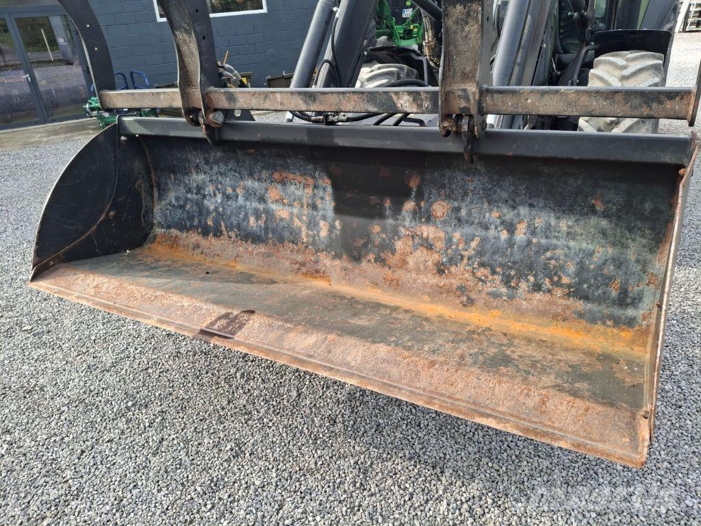 Valtra G135 Traktoren