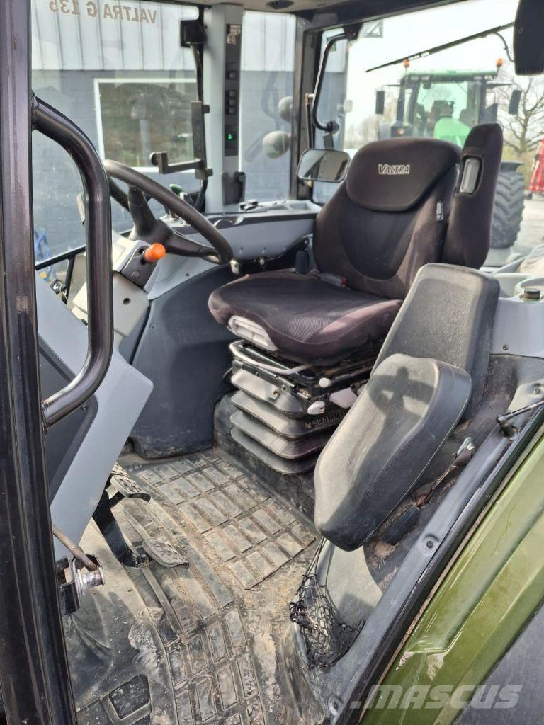 Valtra G135 Tractors