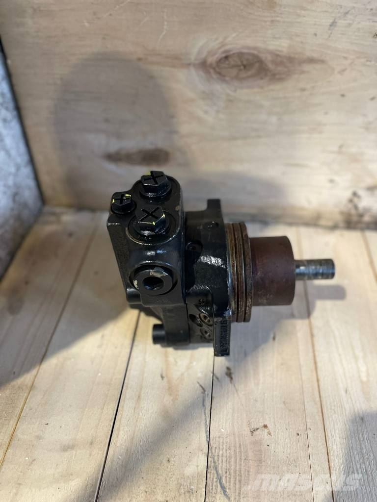 John Deere Timberjack / Bucher F072207 رؤوس حصادات