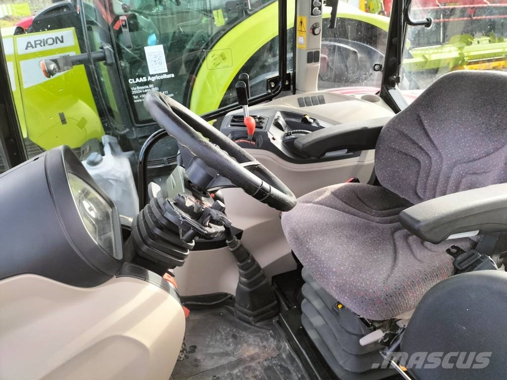 Massey Ferguson 4709 トラクター