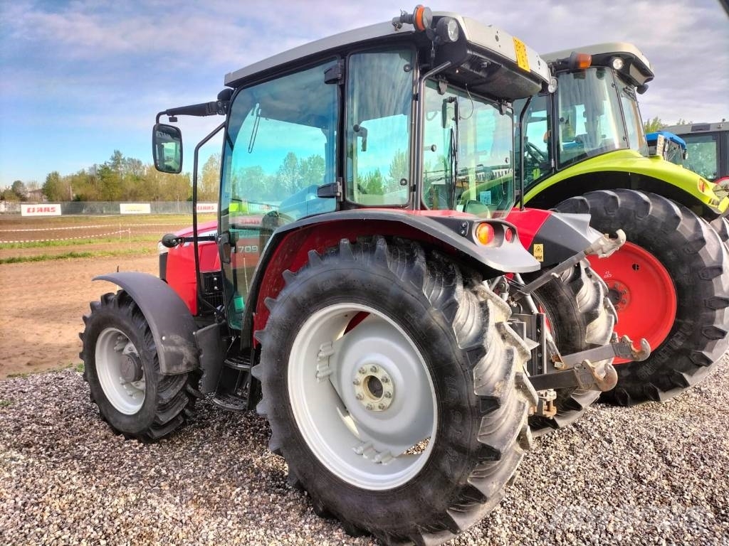 Massey Ferguson 4709 トラクター