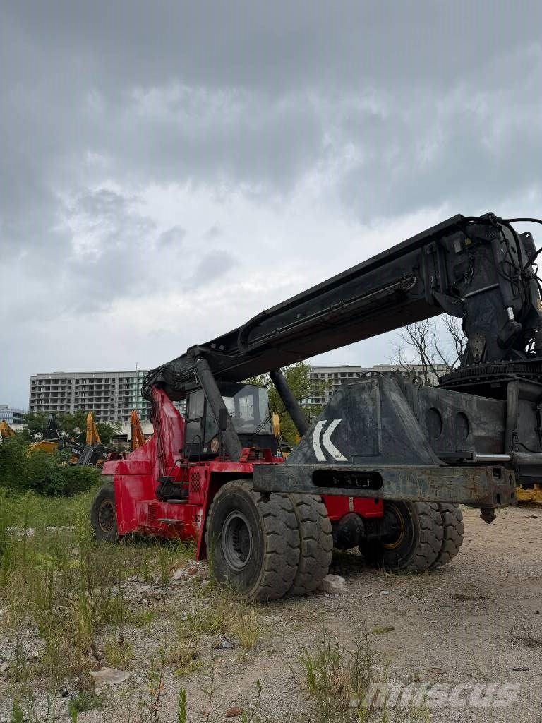 Kalmar DRF450 Dohvatni viličari