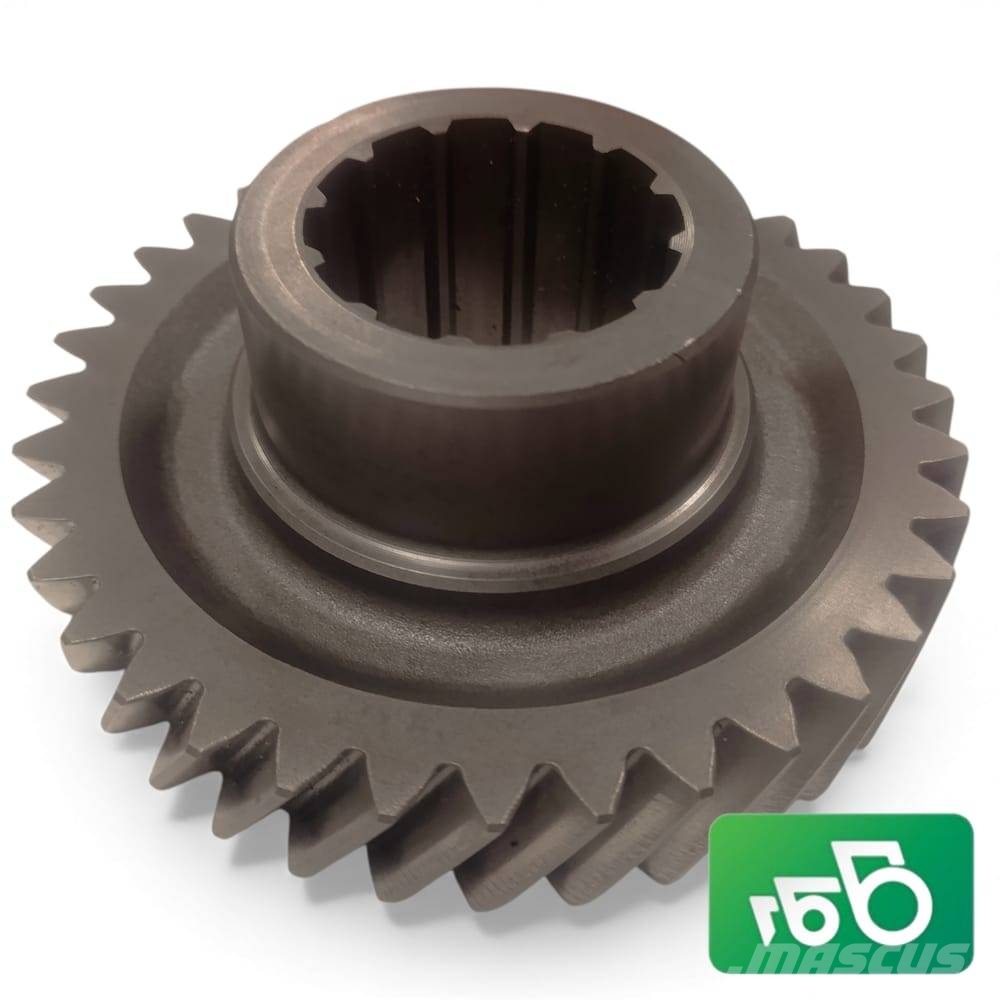 John Deere 6170M Gear PowrQuad™ Gearbox R119982 Podvozky a zavěšení kol
