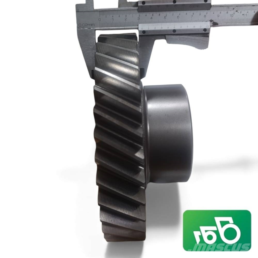 John Deere 6170M Gear PowrQuad™ Gearbox R119982 Podvozky a zavěšení kol