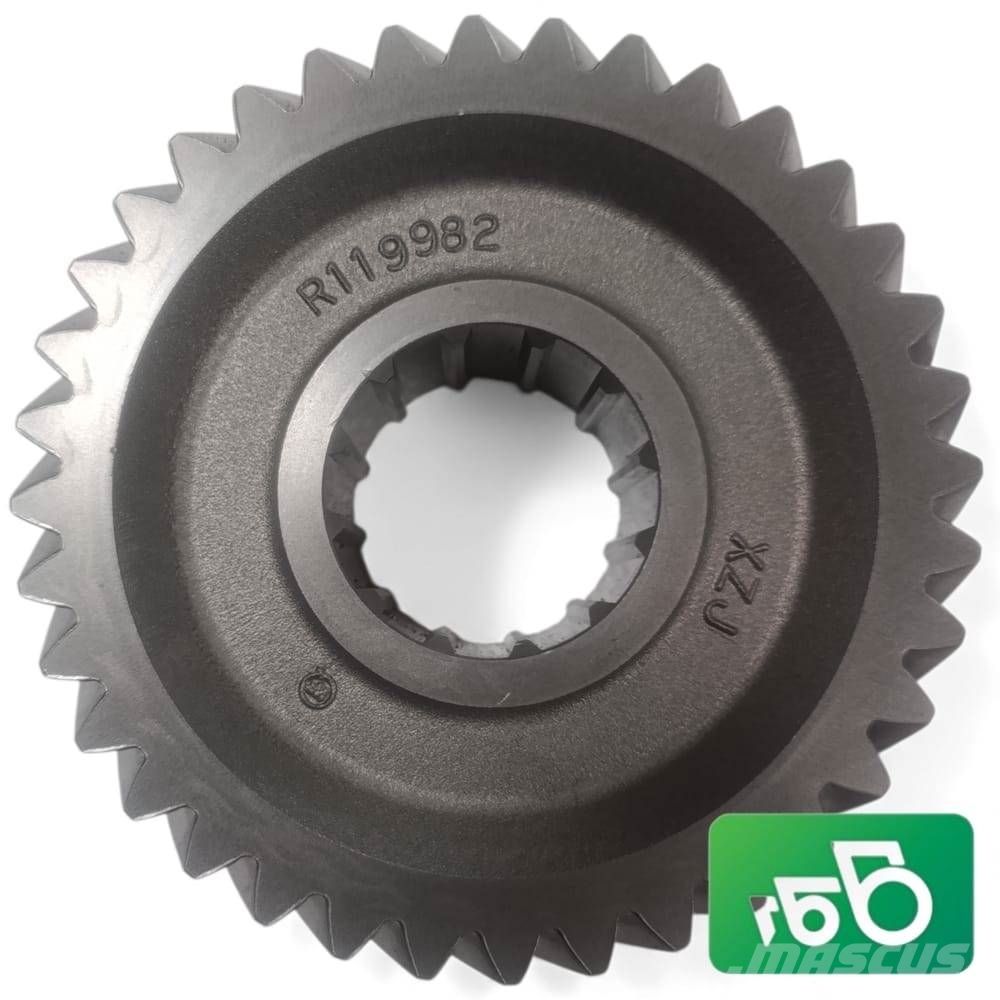 John Deere 6170M Gear PowrQuad™ Gearbox R119982 Podvozky a zavěšení kol