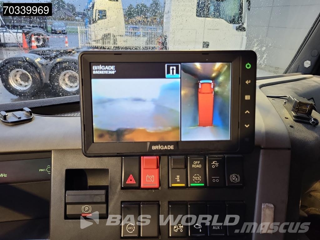 Volvo FM 370 6X2 20 tons containersystem Lift-Axle Autom Abrollkipper