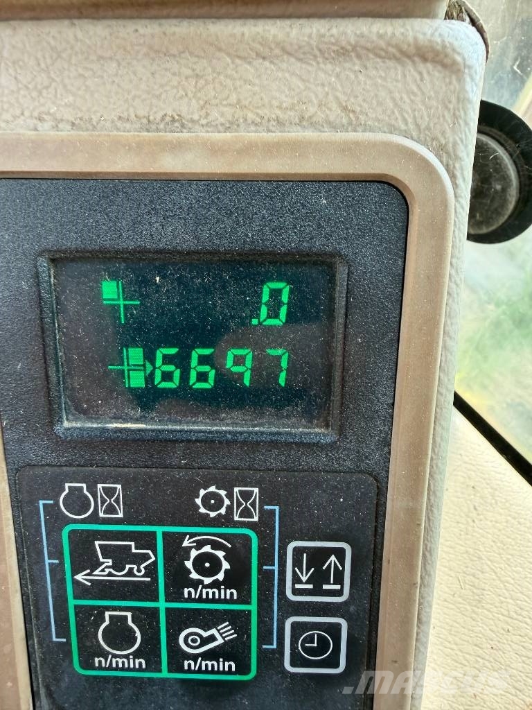 John Deere 2256 Kombajni