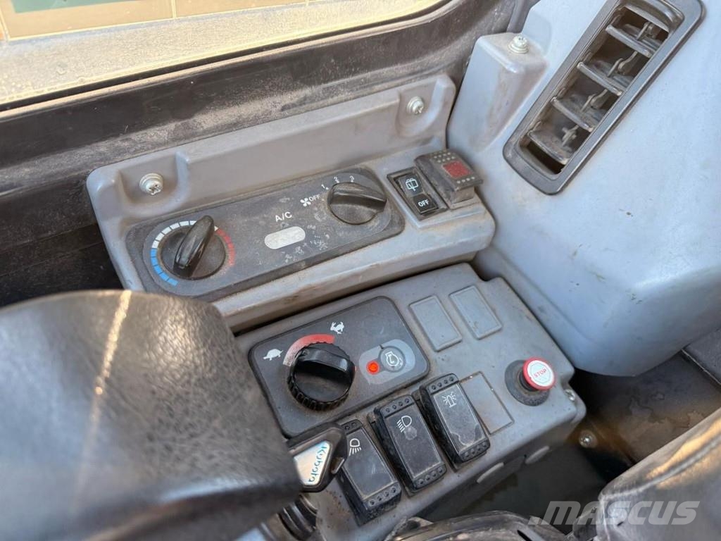 Kubota U48-4 - 4.8T - *FULL HYDR - *HYDR QUICKHITCH - *32 Minigraafmachines < 7t