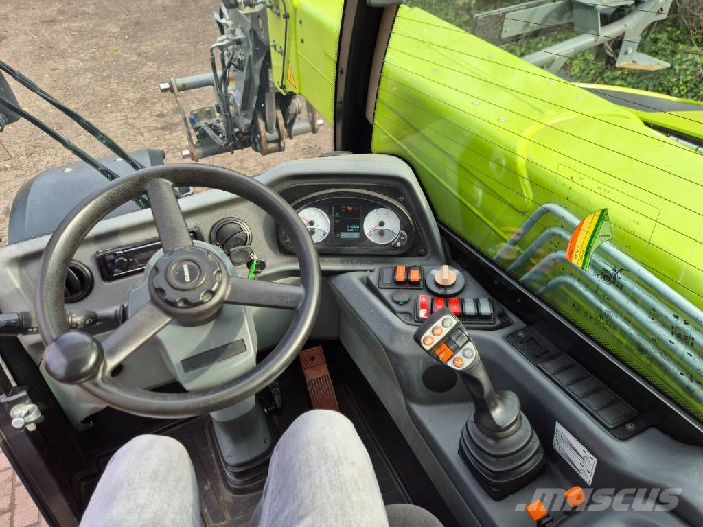 CLAAS Scorpion 732 Varipower 農業用テレハンドラー