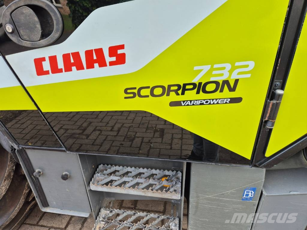CLAAS Scorpion 732 Varipower 農業用テレハンドラー