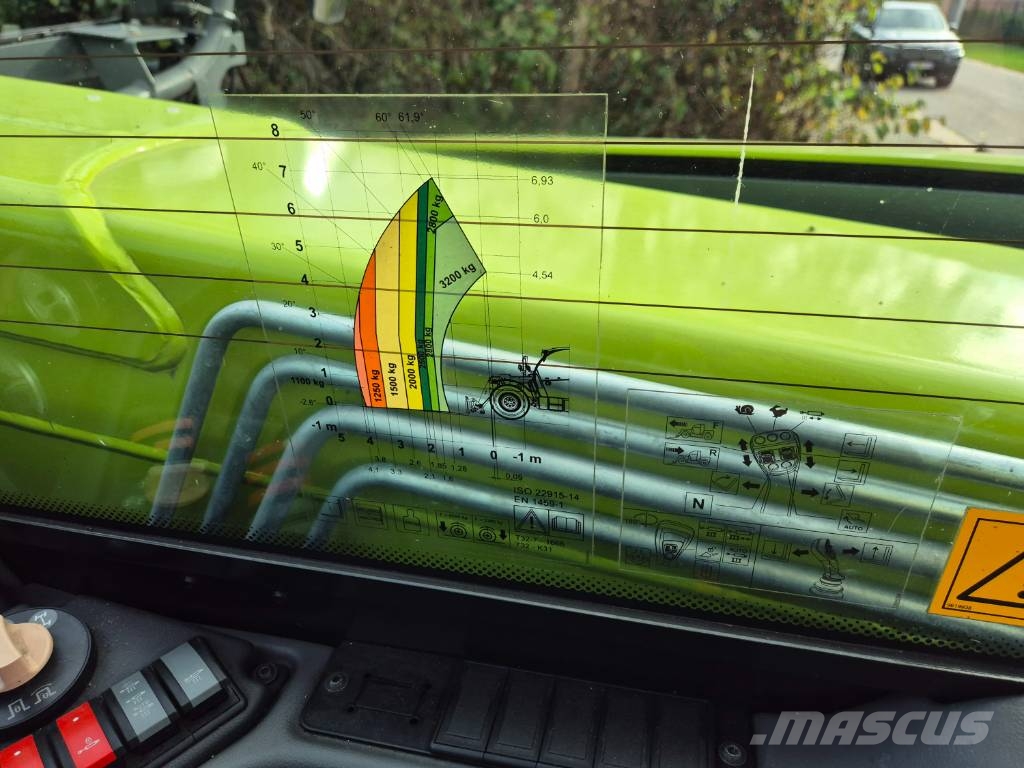 CLAAS Scorpion 732 Varipower 農業用テレハンドラー