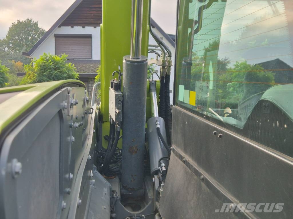 CLAAS Scorpion 732 Varipower 農業用テレハンドラー