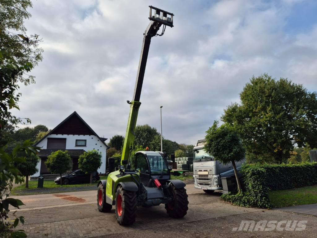 CLAAS Scorpion 732 Varipower 農業用テレハンドラー