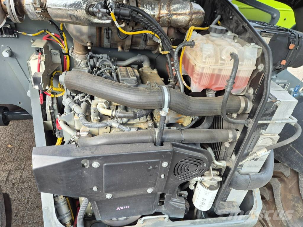 CLAAS Scorpion 732 Varipower 農業用テレハンドラー