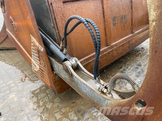 Kaiser (5256) ca. 3.6 cbm gebr. Hochkippschaufel / bucket Cucharones