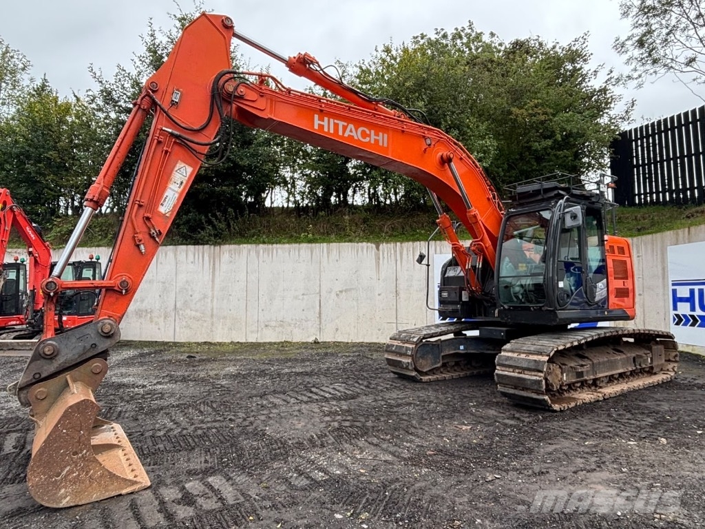 Hitachi ZX 225 US LC-5 B Gravemaskiner på larvebånd