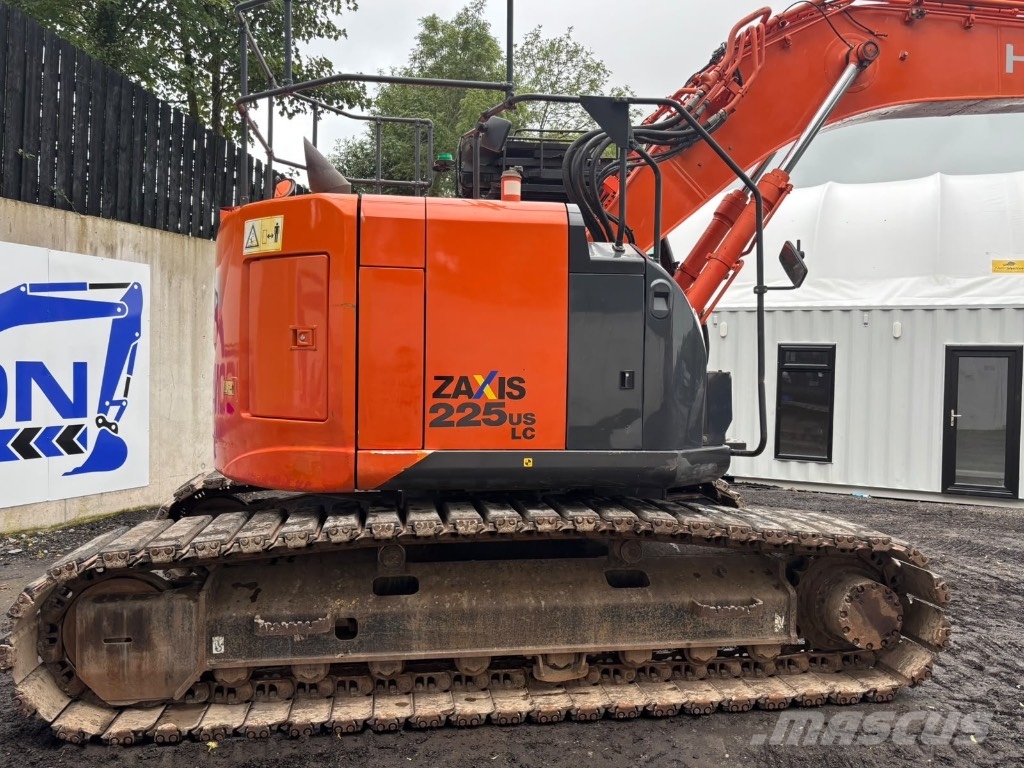 Hitachi ZX 225 US LC-5 B Gravemaskiner på larvebånd