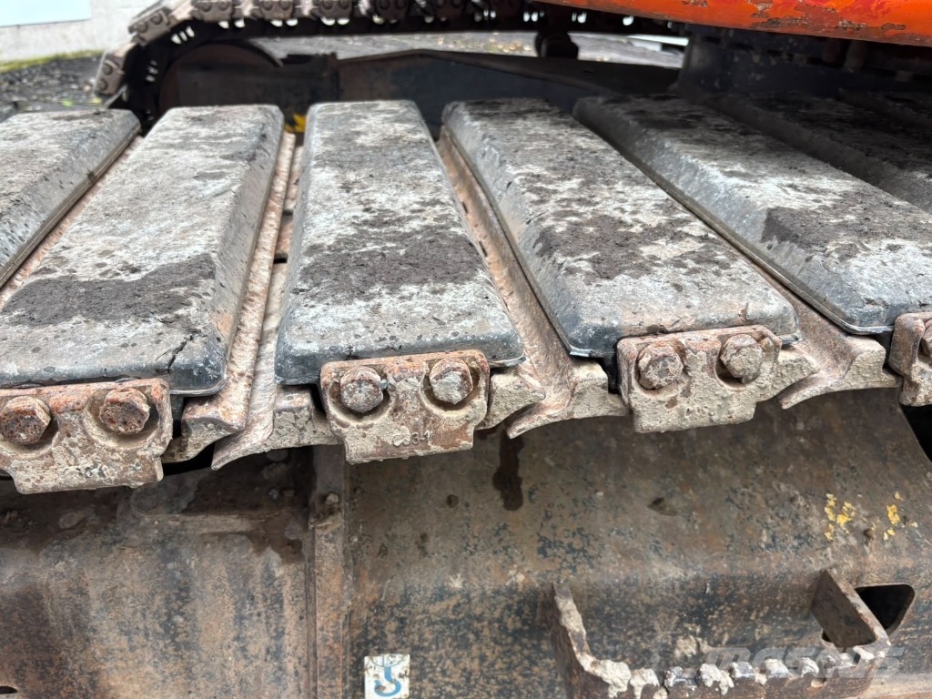 Hitachi ZX 225 US LC-5 B Gravemaskiner på larvebånd