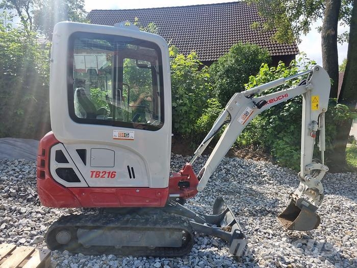 Takeuchi TB216 Mini Escavadoras <7t