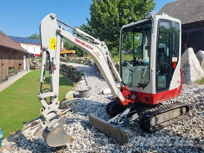 Takeuchi TB216 Mini Escavadoras <7t