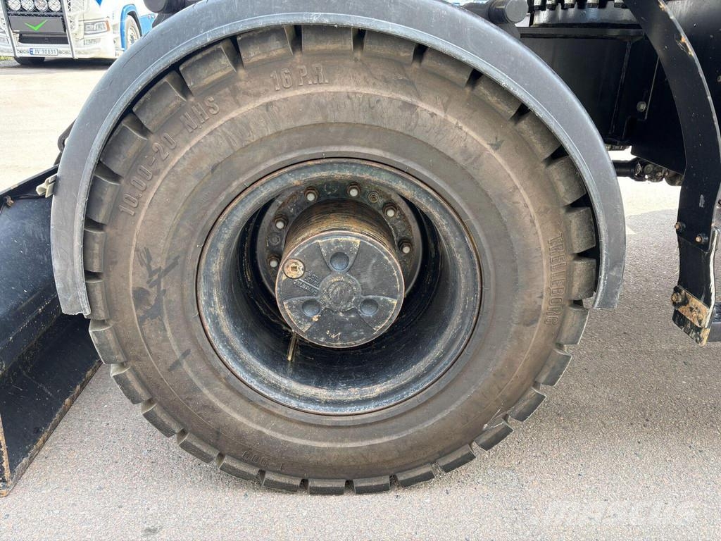 CAT M317 Pyöräkaivukoneet