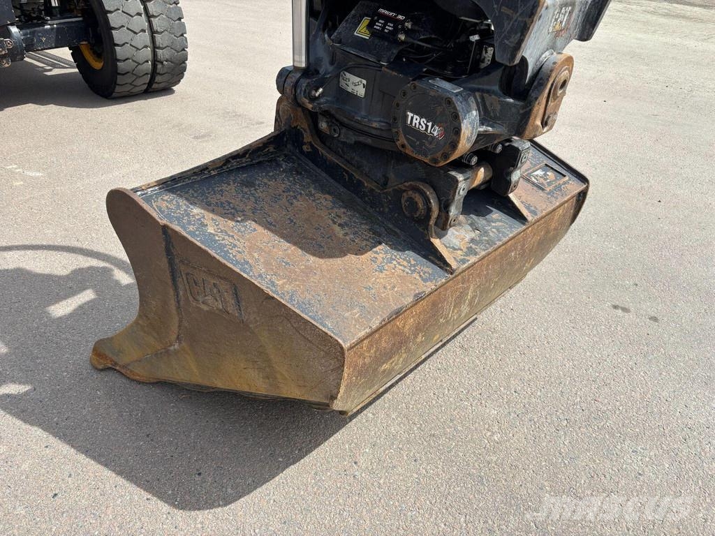 CAT M317 Pyöräkaivukoneet