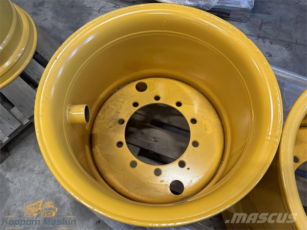 Other/Övrigt Rim 24x26,5" Tyres, wheels and rims