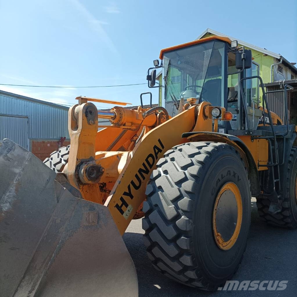 Hyundai HL 770-7 A لوادر بعجل