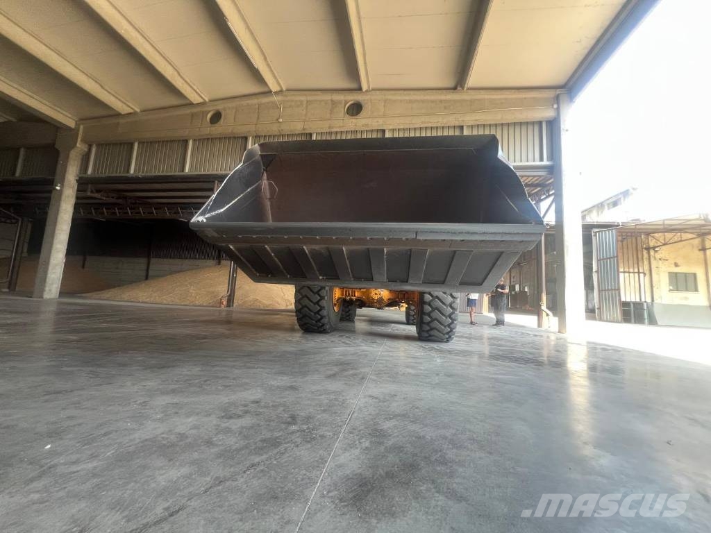 Hyundai HL 770-7 A لوادر بعجل
