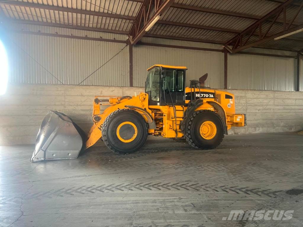 Hyundai HL 770-7 A لوادر بعجل