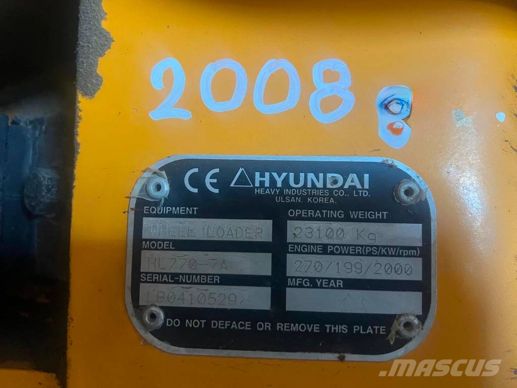 Hyundai HL 770-7 A لوادر بعجل