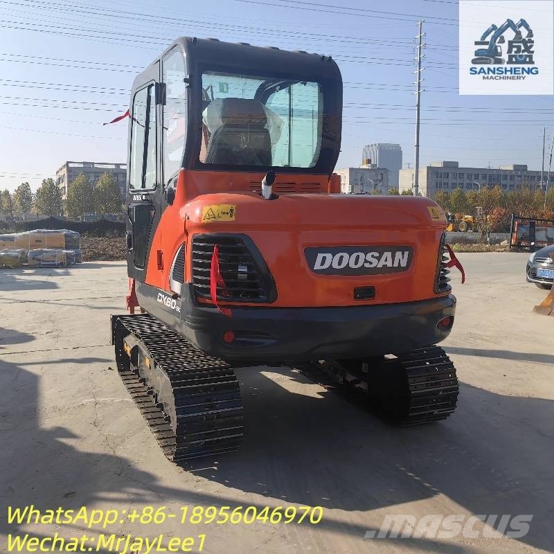 Doosan DX 60-9 C Pelle sur chenilles