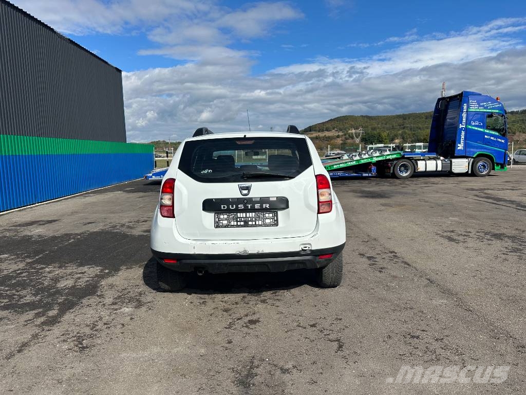 Dacia Duster 1.5 dCi 4x4 Carros