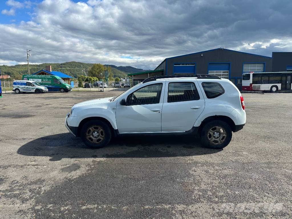 Dacia Duster 1.5 dCi 4x4 Carros