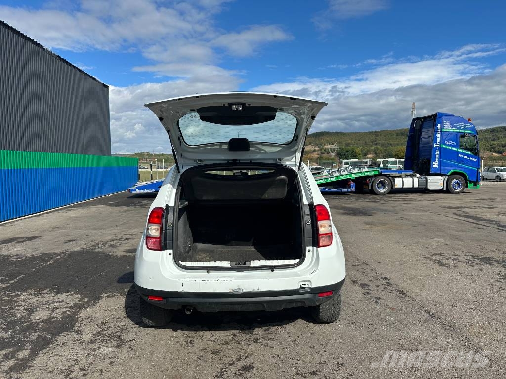 Dacia Duster 1.5 dCi 4x4 Carros