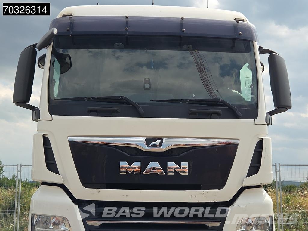MAN TGX 18.460 4X2 XLX Mega Retarder 2xTanks Standklim Ťahače