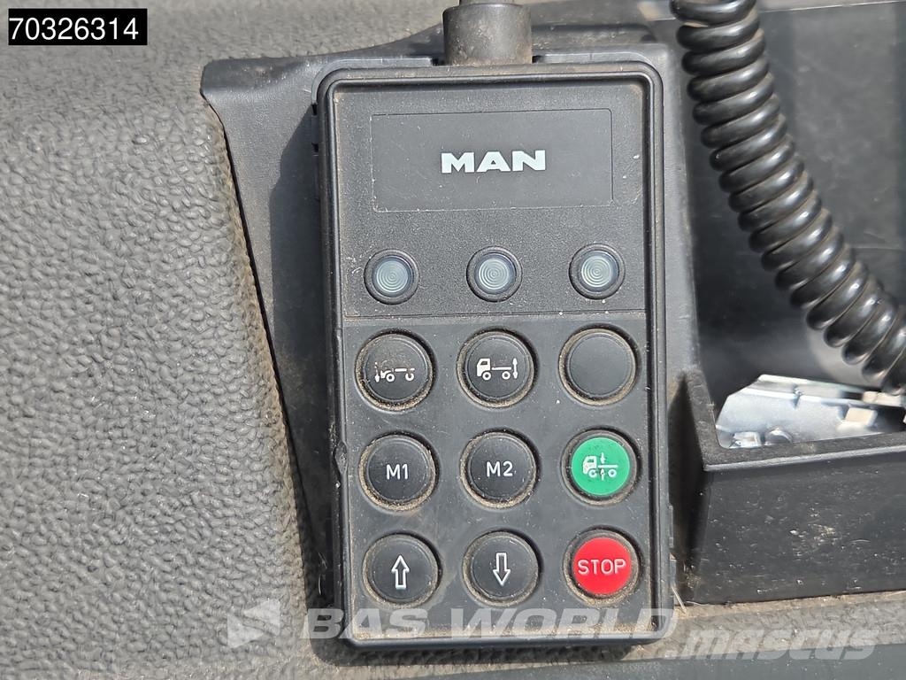 MAN TGX 18.460 4X2 XLX Mega Retarder 2xTanks Standklim Tractor Units