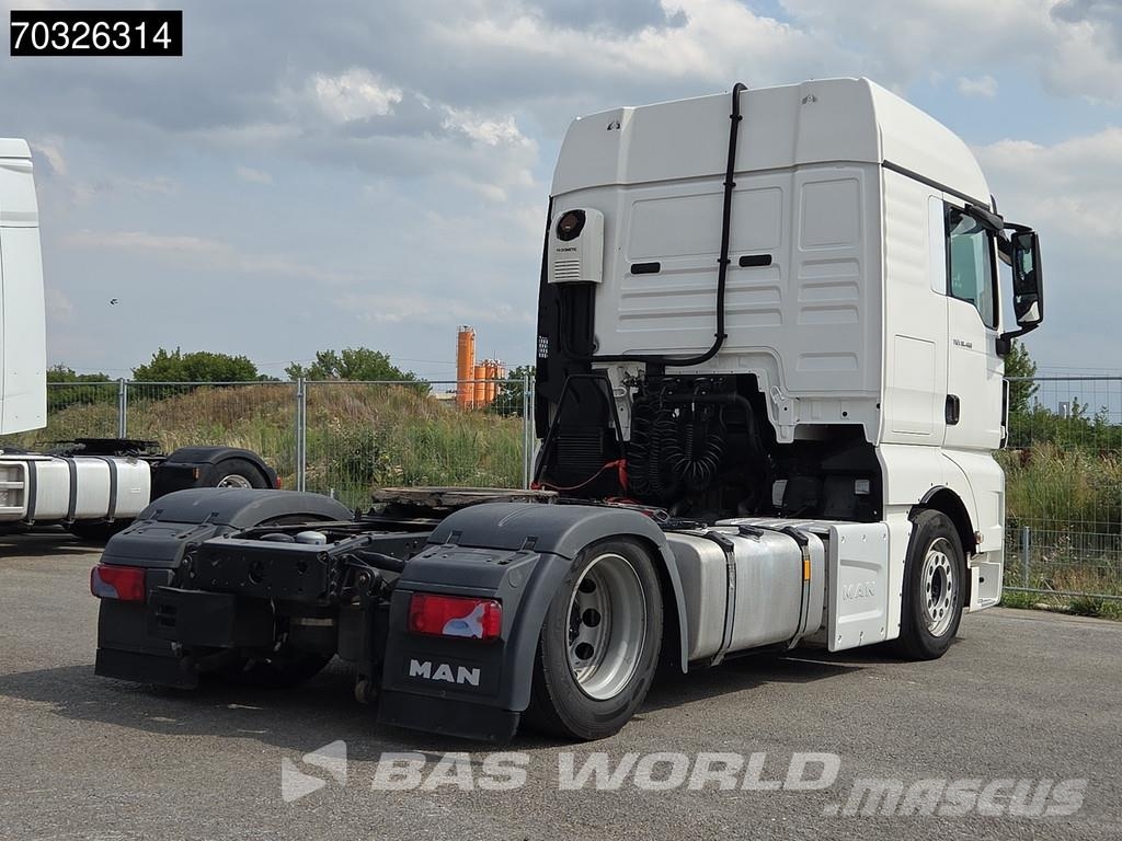 MAN TGX 18.460 4X2 XLX Mega Retarder 2xTanks Standklim Tractor Units