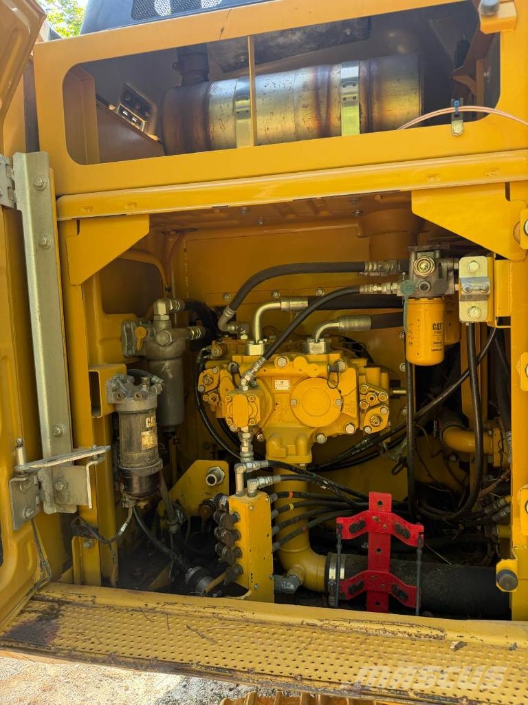CAT 320 EL 대형 굴삭기 29톤 이상