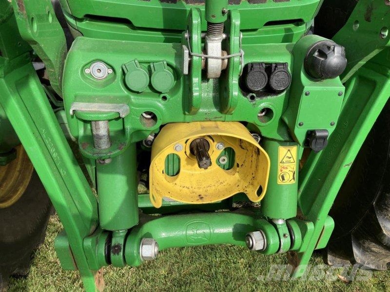 John Deere 6215R Tratores Agrícolas usados
