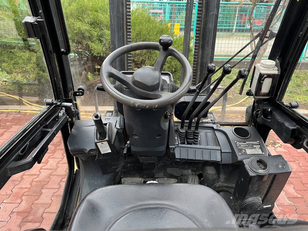 CAT DP25NT V-4243 IO Camiones diesel