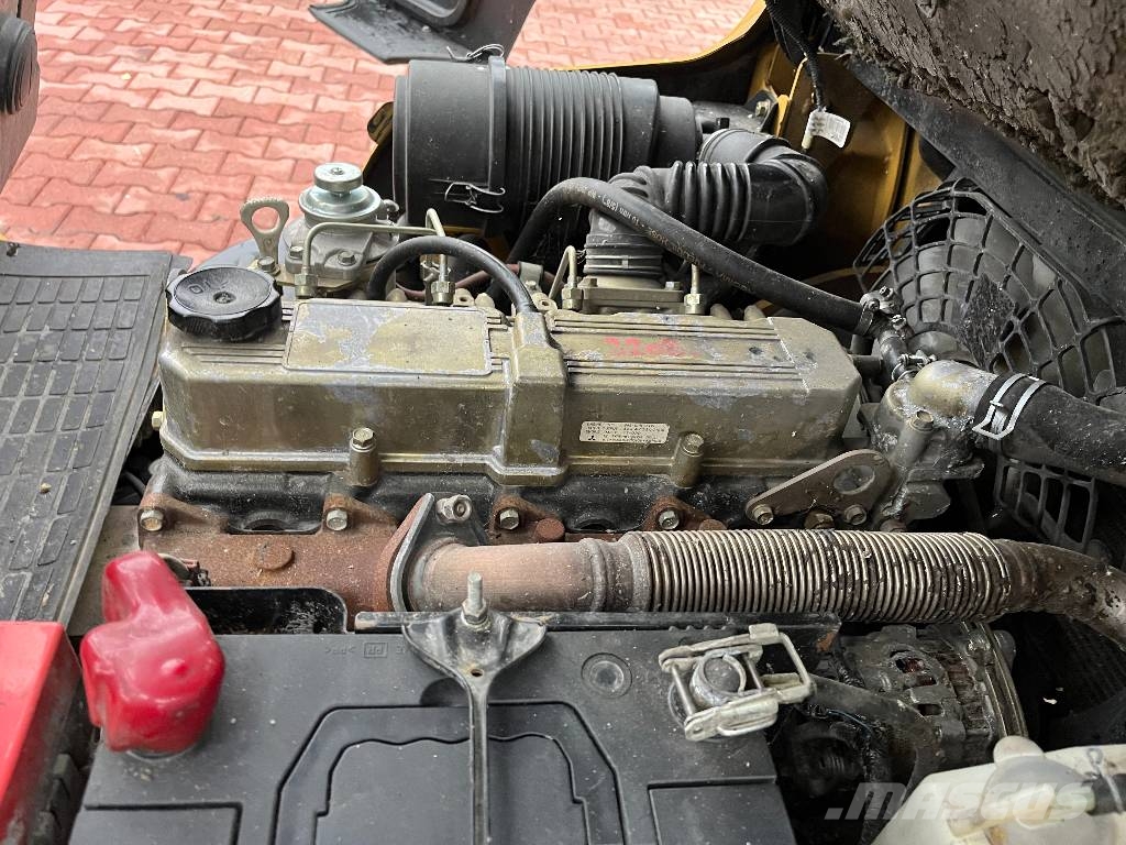 CAT DP25NT V-4243 IO Camiones diesel