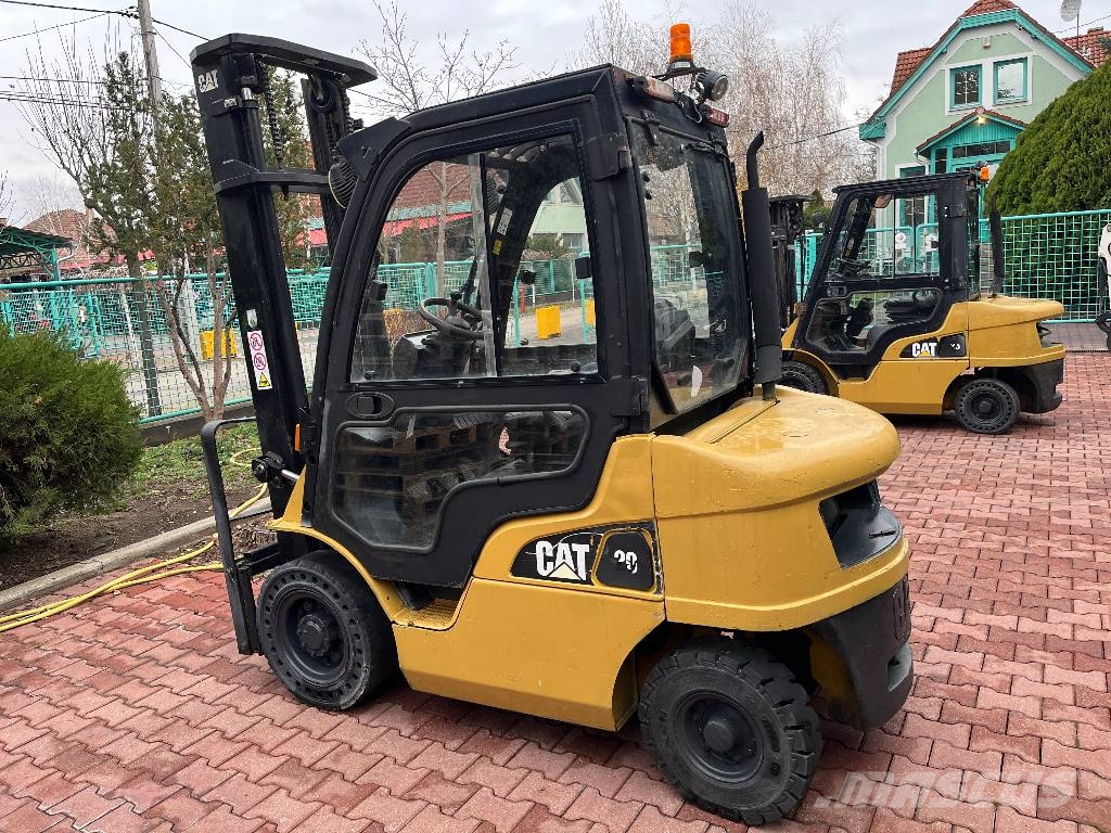 CAT DP25NT V-4243 IO Camiones diesel