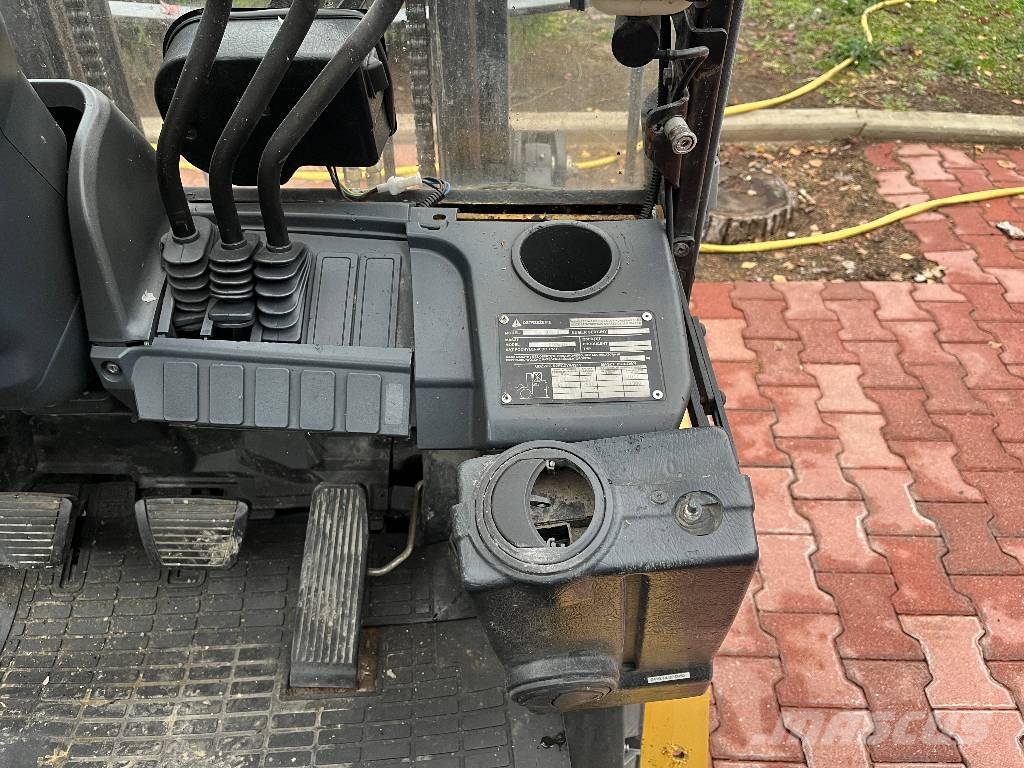 CAT DP25NT V-4243 IO Camiones diesel