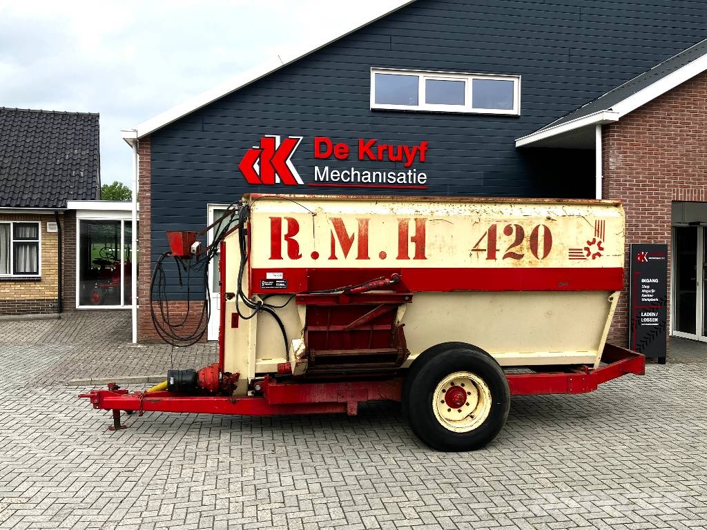 RMH 420 Кормораздатчики