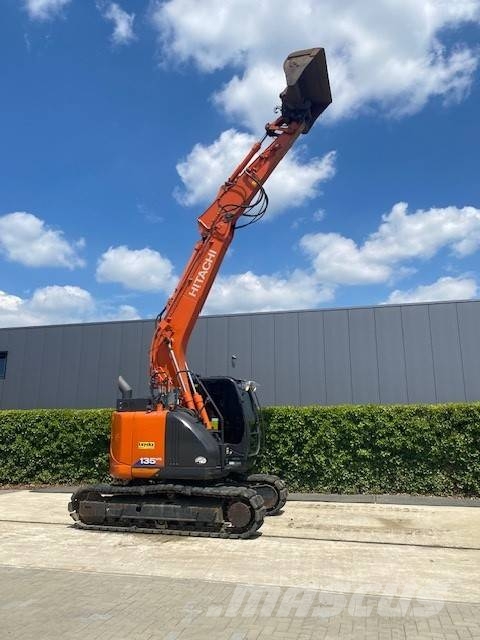 Hitachi ZX 135 US-6 Gravemaskiner på larvebånd