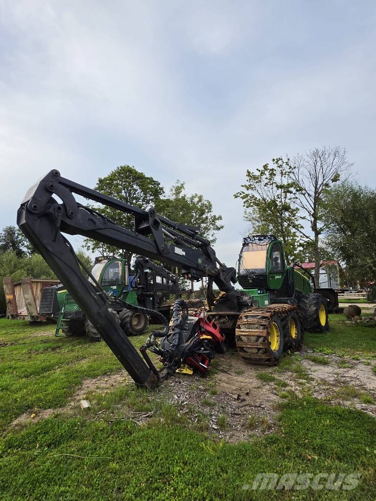 John Deere 1270 E Harvesteri